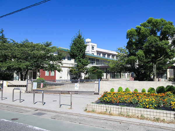 魚住小学校