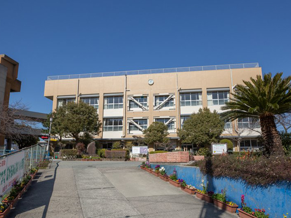 甲武中学校600×450px